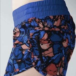 Lululemon tracker shorts